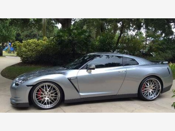 Thumbnail Photo undefined for 2010 Nissan GT-R